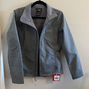 NWT! The North Face bionic jacket in gray